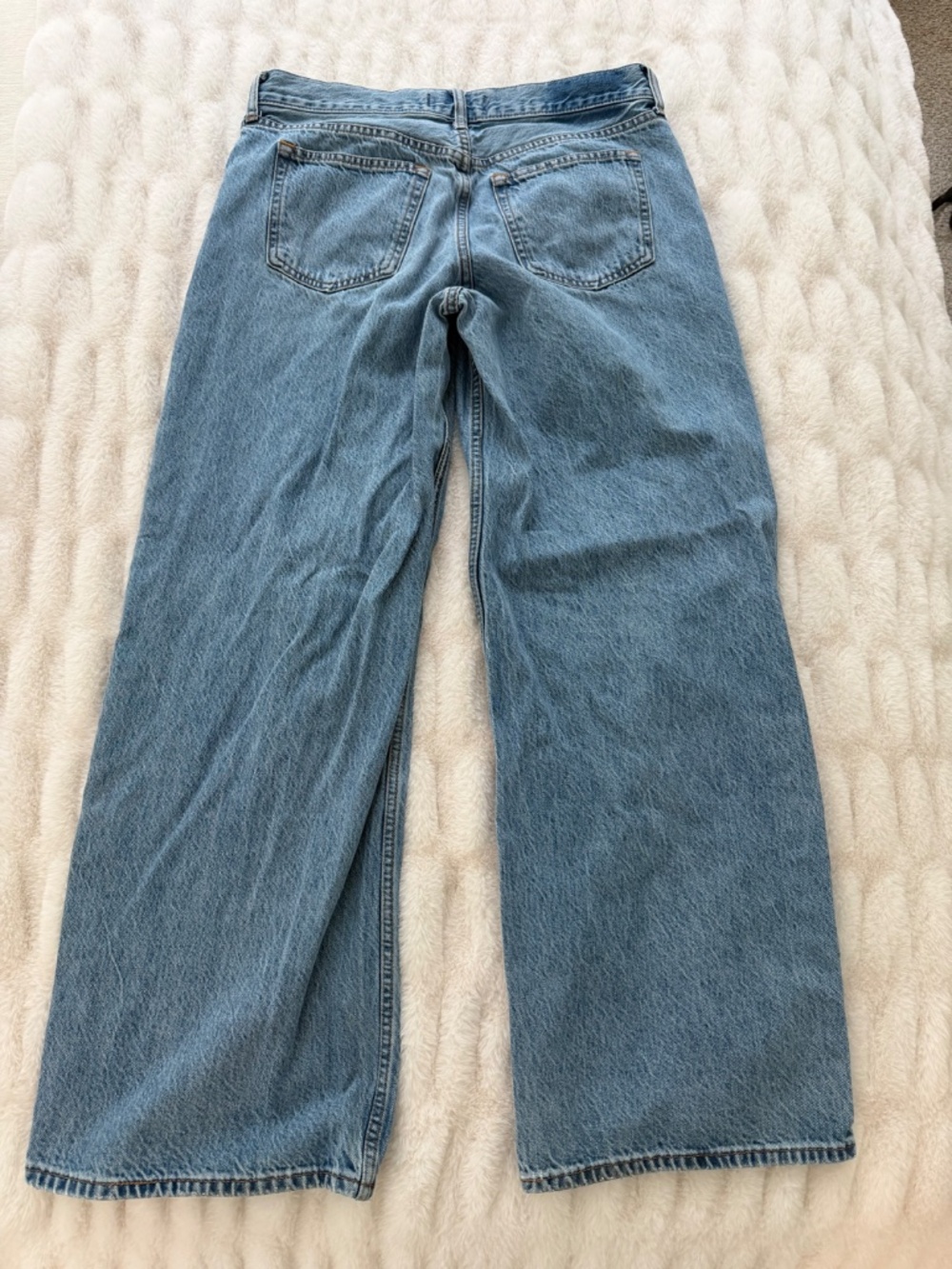 Jeans - Picture 2 of 3